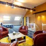Maison Longuevie فندق مبيت وإفطار 4*