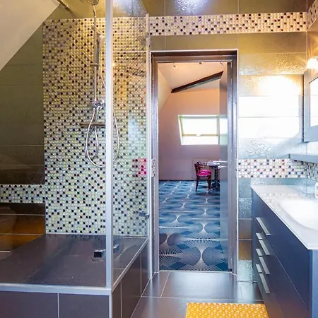 Maison Longuevie 4*