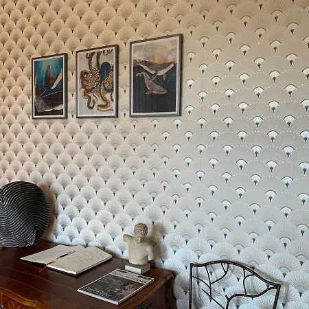 Maison Longuevie Bed & Breakfast 4*