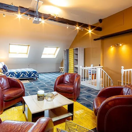 Maison Longuevie Bed & Breakfast *