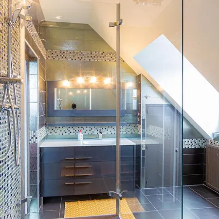 Maison Longuevie Bed & Breakfast *