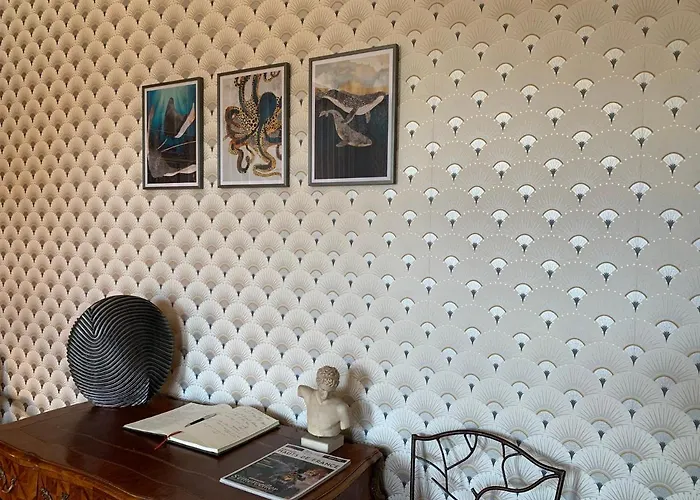 Maison Longuevie Bed & Breakfast 4*